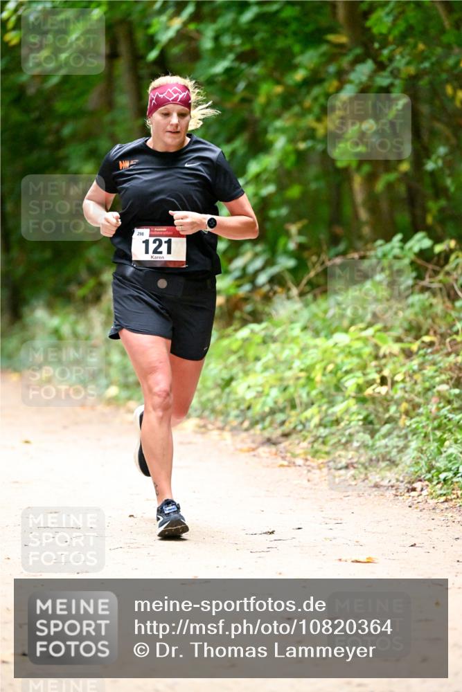 11.10.2026 - Bramfelder Halbmarathon 2026 Dr. Thomas Lammeyer http://msf.ph/oto/10820364 11.10.2026 10:21:00 Laufen 298, 121 meine-sportfotos.de