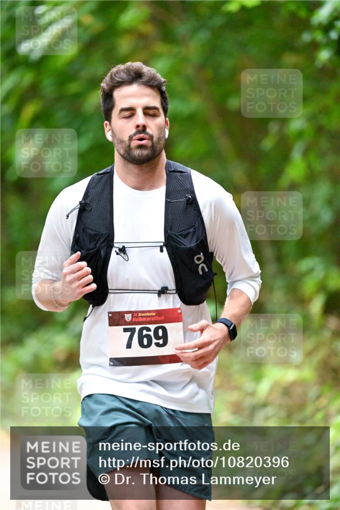11.10.2026 - Bramfelder Halbmarathon 2026 Dr. Thomas Lammeyer http://msf.ph/oto/10820396 11.10.2026 10:21:19 Laufen 35, 769 meine-sportfotos.de
