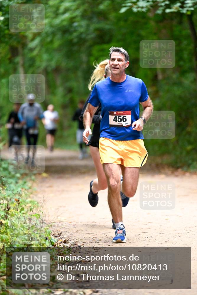 11.10.2026 - Bramfelder Halbmarathon 2026 Dr. Thomas Lammeyer http://msf.ph/oto/10820413 11.10.2026 10:21:25 Laufen 456, 288 meine-sportfotos.de
