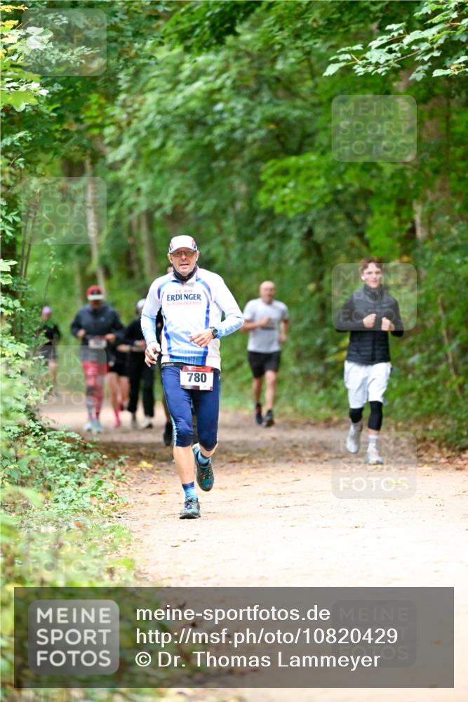 11.10.2026 - Bramfelder Halbmarathon 2026 Dr. Thomas Lammeyer http://msf.ph/oto/10820429 11.10.2026 10:21:30 Laufen 780 meine-sportfotos.de