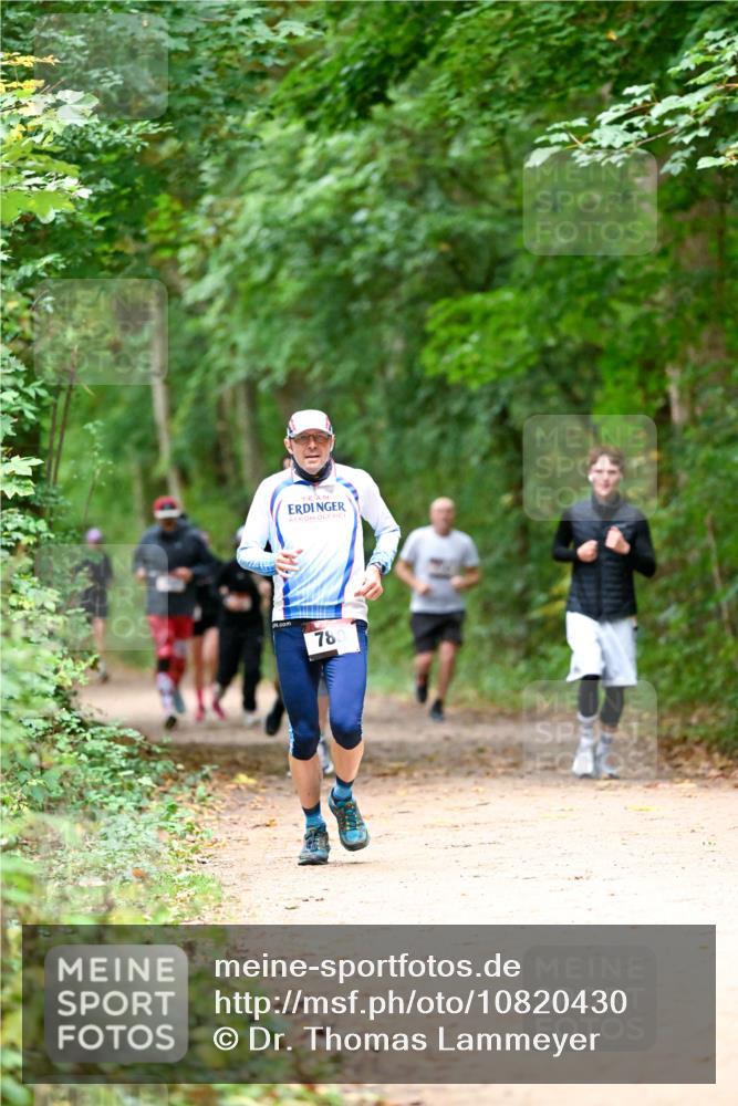 11.10.2026 - Bramfelder Halbmarathon 2026 Dr. Thomas Lammeyer http://msf.ph/oto/10820430 11.10.2026 10:21:30 Laufen 78 meine-sportfotos.de