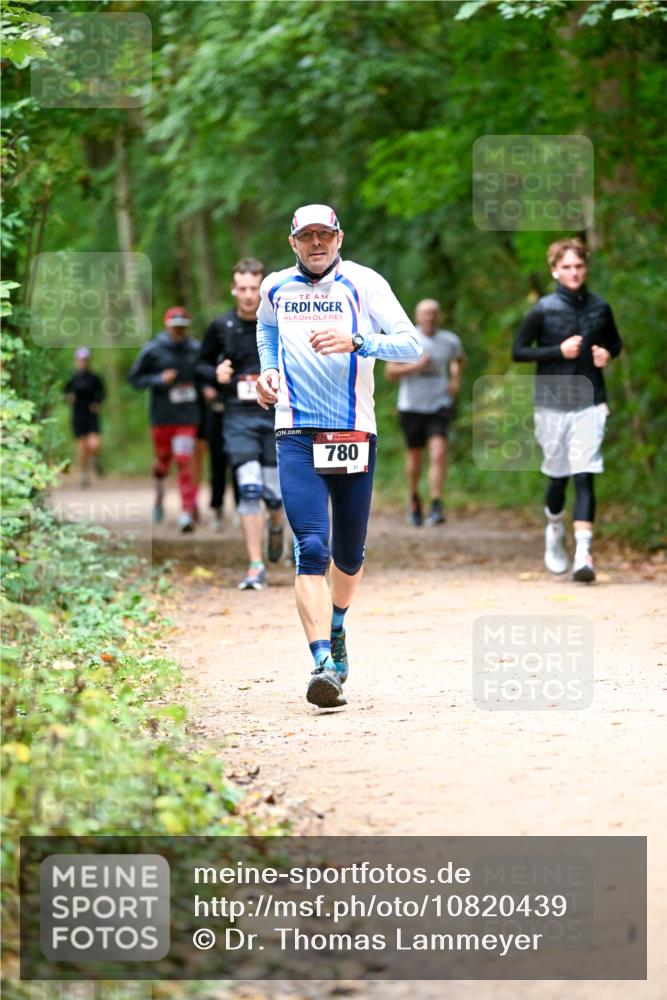 11.10.2026 - Bramfelder Halbmarathon 2026 Dr. Thomas Lammeyer http://msf.ph/oto/10820439 11.10.2026 10:21:32 Laufen 780 meine-sportfotos.de