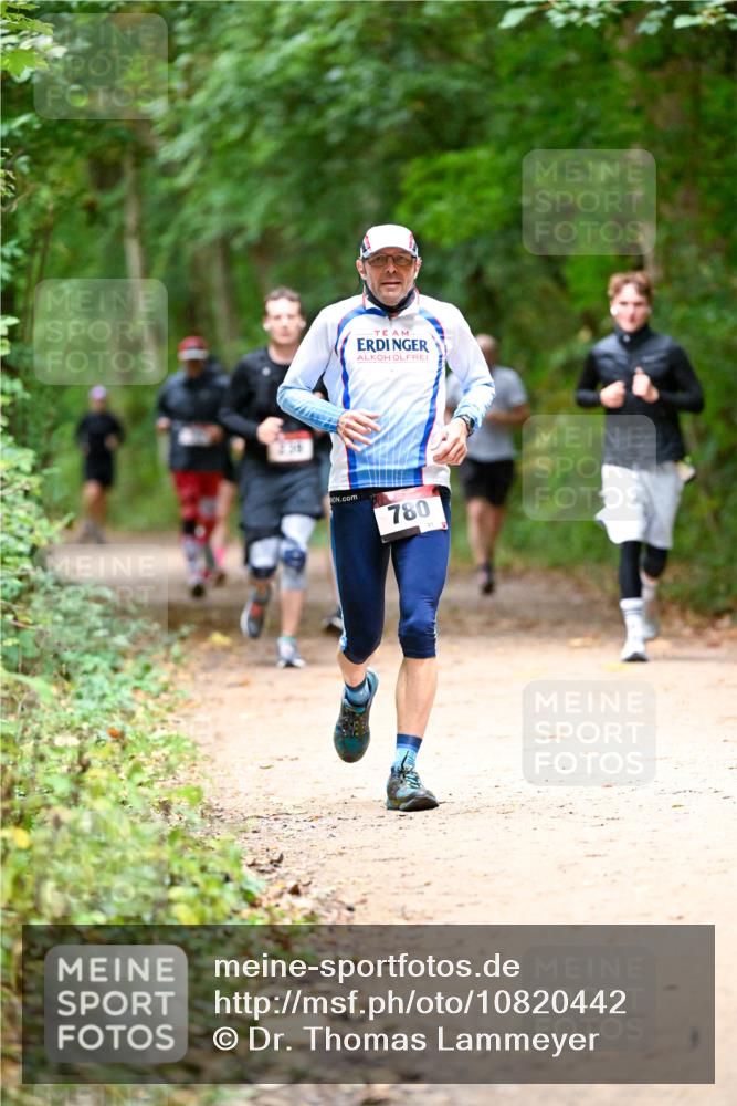 11.10.2026 - Bramfelder Halbmarathon 2026 Dr. Thomas Lammeyer http://msf.ph/oto/10820442 11.10.2026 10:21:32 Laufen 780 meine-sportfotos.de