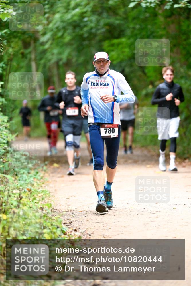11.10.2026 - Bramfelder Halbmarathon 2026 Dr. Thomas Lammeyer http://msf.ph/oto/10820444 11.10.2026 10:21:32 Laufen 236, 780, 21 meine-sportfotos.de