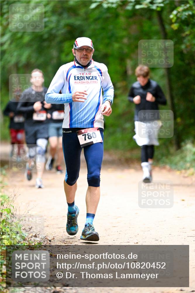 11.10.2026 - Bramfelder Halbmarathon 2026 Dr. Thomas Lammeyer http://msf.ph/oto/10820452 11.10.2026 10:21:33 Laufen 780 meine-sportfotos.de