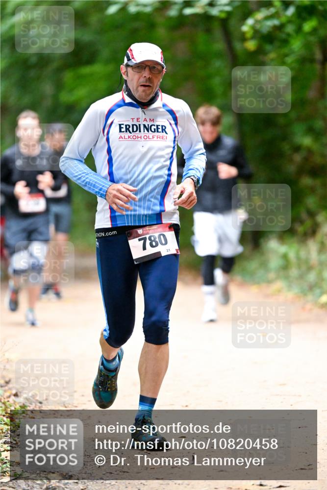 11.10.2026 - Bramfelder Halbmarathon 2026 Dr. Thomas Lammeyer http://msf.ph/oto/10820458 11.10.2026 10:21:34 Laufen 780, 21 meine-sportfotos.de