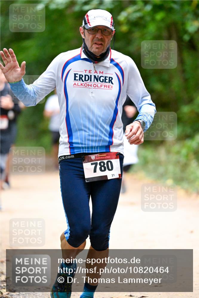 11.10.2026 - Bramfelder Halbmarathon 2026 Dr. Thomas Lammeyer http://msf.ph/oto/10820464 11.10.2026 10:21:35 Laufen 35, 780, 21 meine-sportfotos.de