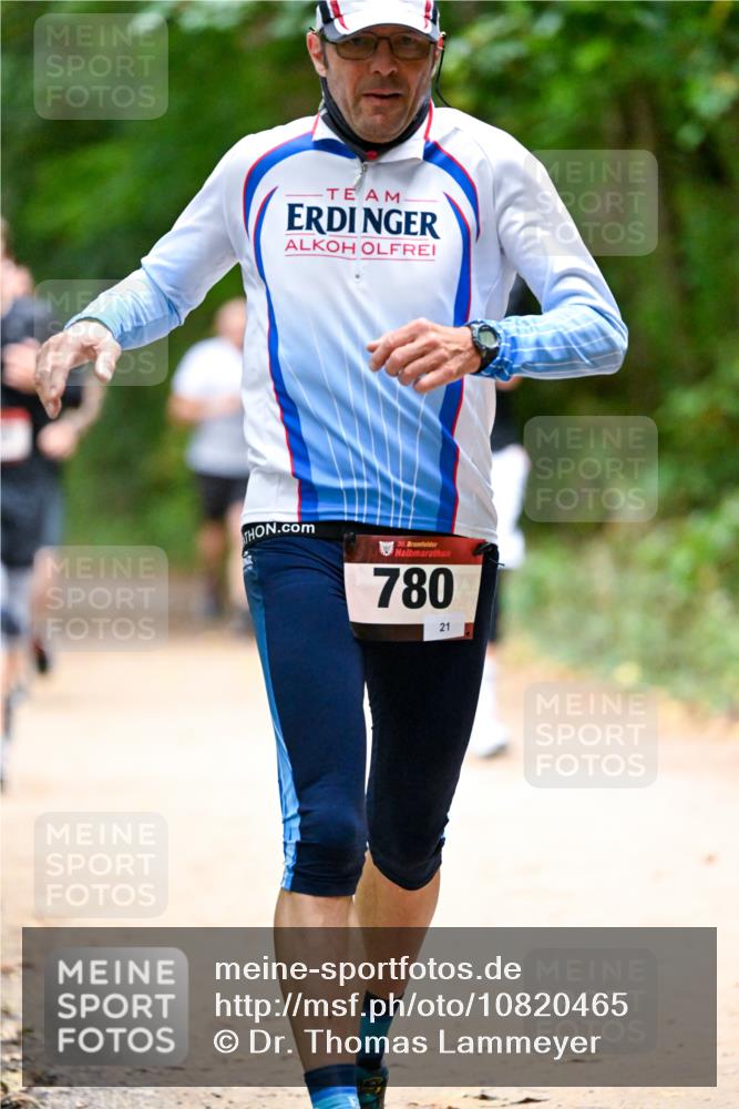 11.10.2026 - Bramfelder Halbmarathon 2026 Dr. Thomas Lammeyer http://msf.ph/oto/10820465 11.10.2026 10:21:35 Laufen 35, 780, 21 meine-sportfotos.de