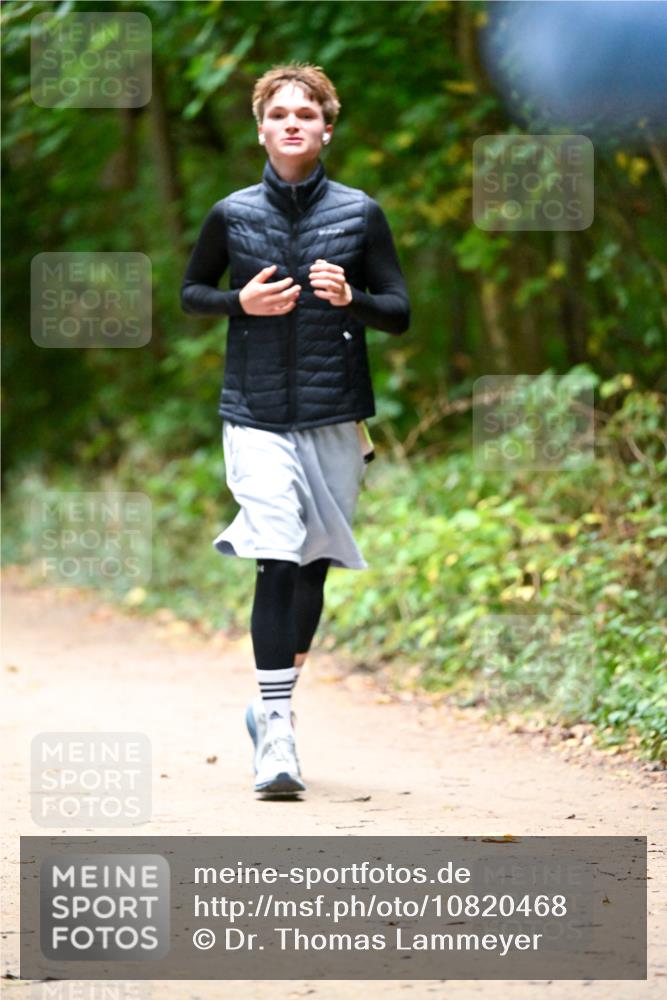 11.10.2026 - Bramfelder Halbmarathon 2026 Dr. Thomas Lammeyer http://msf.ph/oto/10820468 11.10.2026 10:21:37 Laufen  meine-sportfotos.de