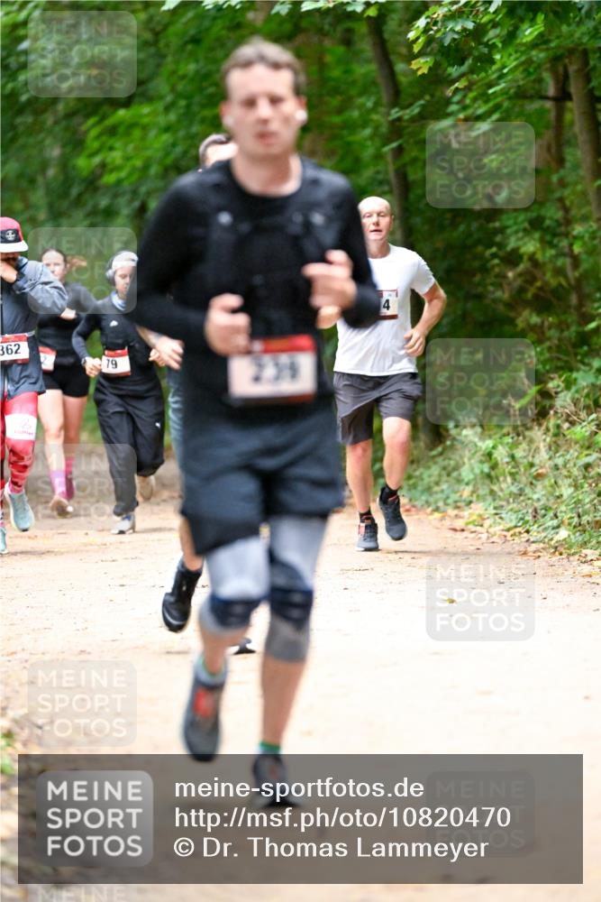 11.10.2026 - Bramfelder Halbmarathon 2026 Dr. Thomas Lammeyer http://msf.ph/oto/10820470 11.10.2026 10:21:38 Laufen 362, 79, 239, 4 meine-sportfotos.de