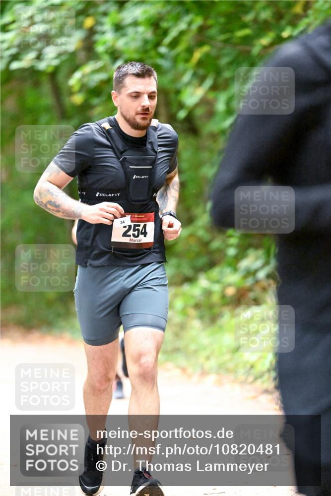 11.10.2026 - Bramfelder Halbmarathon 2026 Dr. Thomas Lammeyer http://msf.ph/oto/10820481 11.10.2026 10:21:40 Laufen 34, 35, 254 meine-sportfotos.de