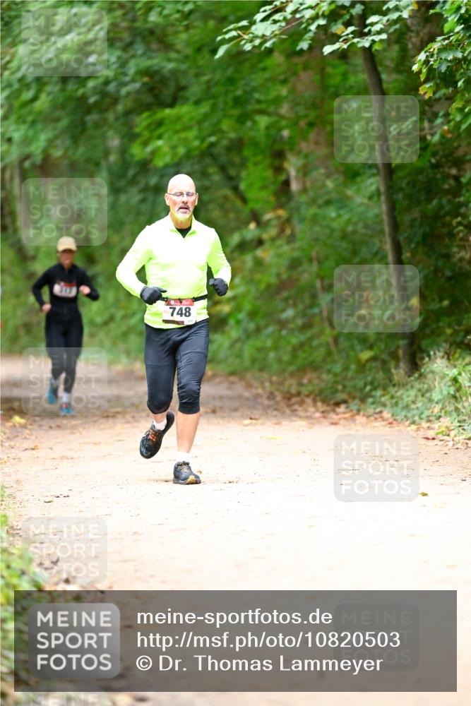11.10.2026 - Bramfelder Halbmarathon 2026 Dr. Thomas Lammeyer http://msf.ph/oto/10820503 11.10.2026 10:21:53 Laufen 748 meine-sportfotos.de