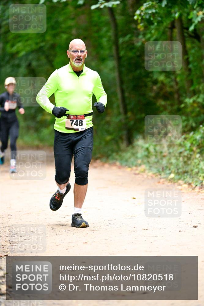 11.10.2026 - Bramfelder Halbmarathon 2026 Dr. Thomas Lammeyer http://msf.ph/oto/10820518 11.10.2026 10:21:55 Laufen 748, 257 meine-sportfotos.de