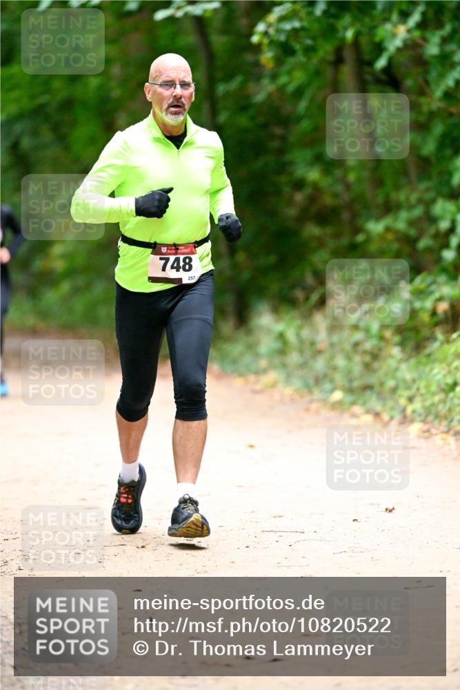 11.10.2026 - Bramfelder Halbmarathon 2026 Dr. Thomas Lammeyer http://msf.ph/oto/10820522 11.10.2026 10:21:56 Laufen 748, 257 meine-sportfotos.de