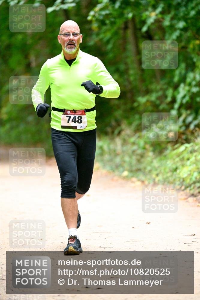 11.10.2026 - Bramfelder Halbmarathon 2026 Dr. Thomas Lammeyer http://msf.ph/oto/10820525 11.10.2026 10:21:56 Laufen 748, 257 meine-sportfotos.de