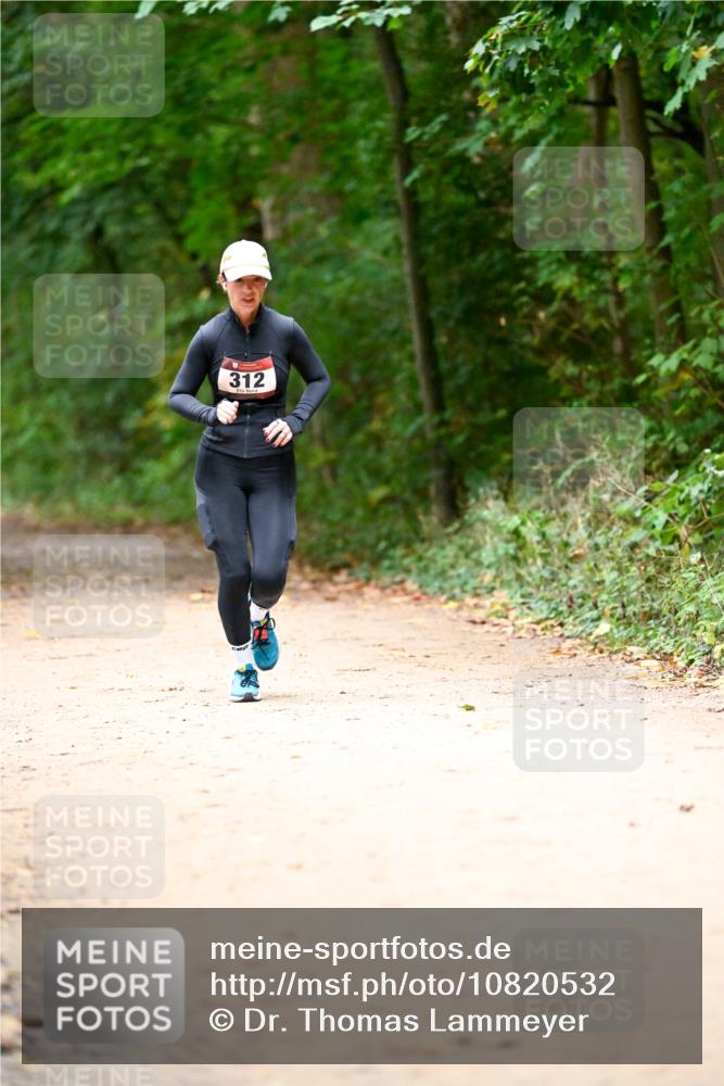 11.10.2026 - Bramfelder Halbmarathon 2026 Dr. Thomas Lammeyer http://msf.ph/oto/10820532 11.10.2026 10:21:58 Laufen 312 meine-sportfotos.de