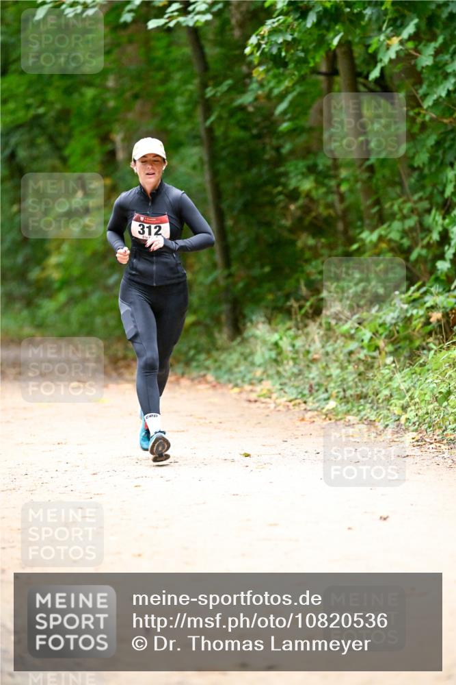 11.10.2026 - Bramfelder Halbmarathon 2026 Dr. Thomas Lammeyer http://msf.ph/oto/10820536 11.10.2026 10:21:58 Laufen 312 meine-sportfotos.de