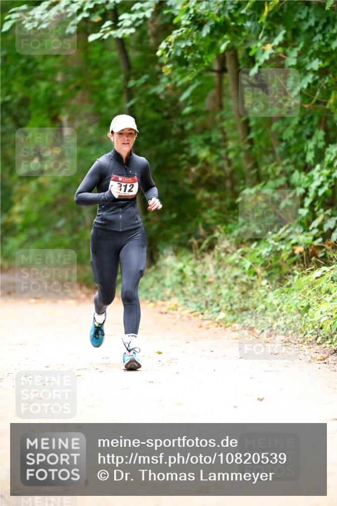 11.10.2026 - Bramfelder Halbmarathon 2026 Dr. Thomas Lammeyer http://msf.ph/oto/10820539 11.10.2026 10:21:59 Laufen 312 meine-sportfotos.de