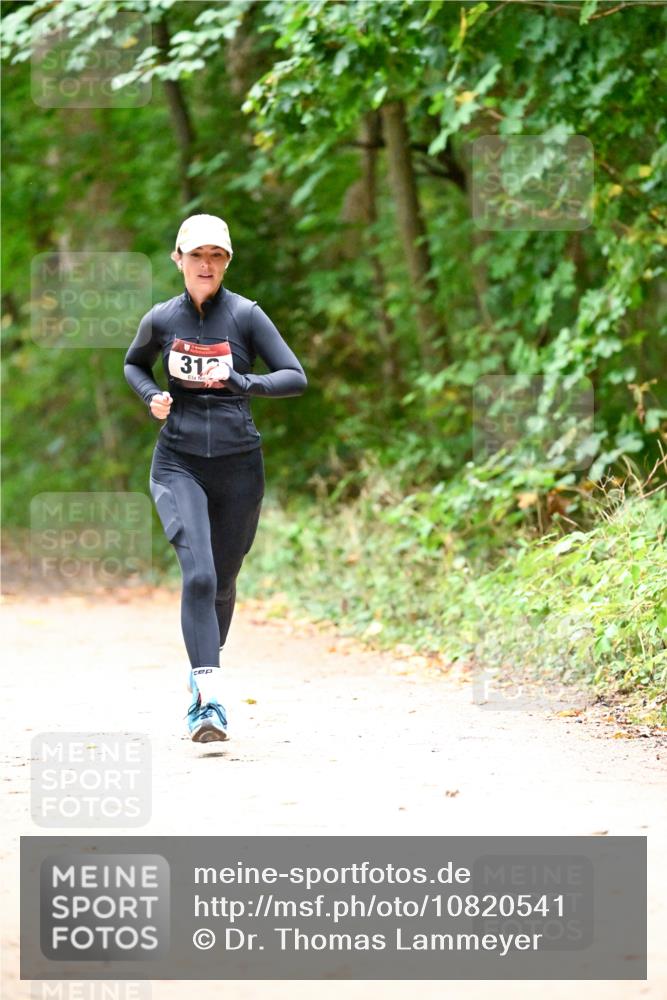 11.10.2026 - Bramfelder Halbmarathon 2026 Dr. Thomas Lammeyer http://msf.ph/oto/10820541 11.10.2026 10:21:59 Laufen 312 meine-sportfotos.de