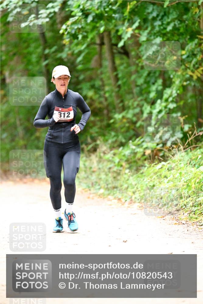 11.10.2026 - Bramfelder Halbmarathon 2026 Dr. Thomas Lammeyer http://msf.ph/oto/10820543 11.10.2026 10:21:59 Laufen 312 meine-sportfotos.de