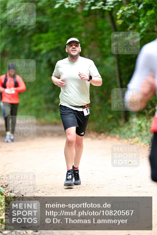 11.10.2026 - Bramfelder Halbmarathon 2026 Dr. Thomas Lammeyer http://msf.ph/oto/10820567 11.10.2026 10:22:04 Laufen 17 meine-sportfotos.de
