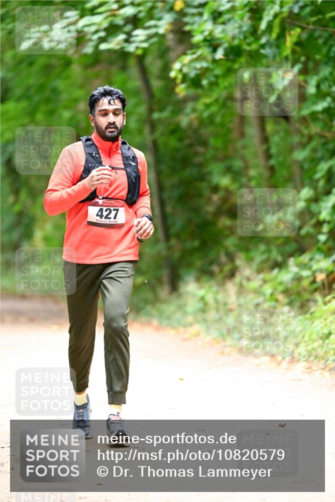 11.10.2026 - Bramfelder Halbmarathon 2026 Dr. Thomas Lammeyer http://msf.ph/oto/10820579 11.10.2026 10:22:10 Laufen 427 meine-sportfotos.de