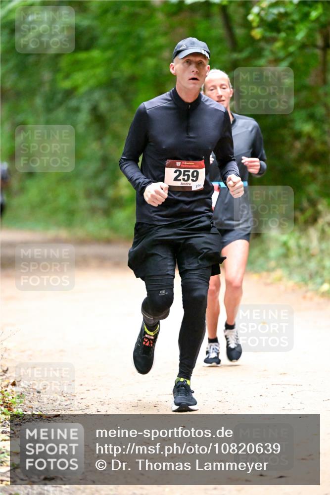 11.10.2026 - Bramfelder Halbmarathon 2026 Dr. Thomas Lammeyer http://msf.ph/oto/10820639 11.10.2026 10:22:28 Laufen 35, 259, 274 meine-sportfotos.de