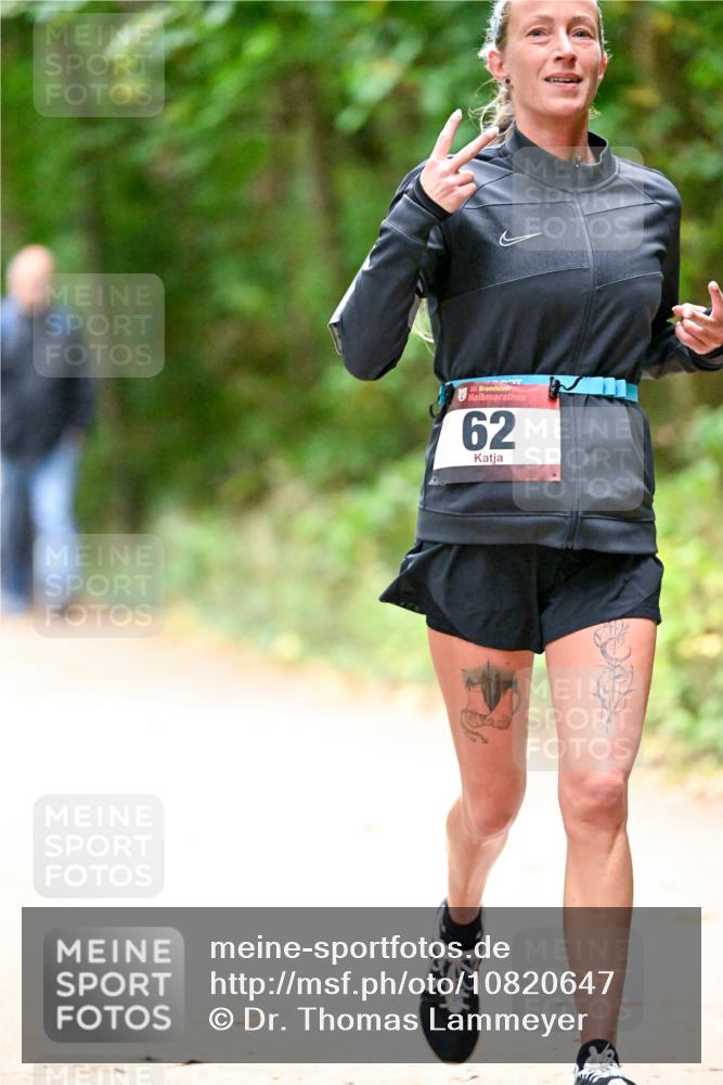 11.10.2026 - Bramfelder Halbmarathon 2026 Dr. Thomas Lammeyer http://msf.ph/oto/10820647 11.10.2026 10:22:30 Laufen 35, 62 meine-sportfotos.de
