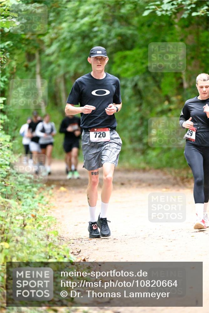 11.10.2026 - Bramfelder Halbmarathon 2026 Dr. Thomas Lammeyer http://msf.ph/oto/10820664 11.10.2026 10:22:39 Laufen 720, 29, 999 meine-sportfotos.de