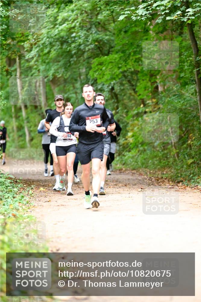 11.10.2026 - Bramfelder Halbmarathon 2026 Dr. Thomas Lammeyer http://msf.ph/oto/10820675 11.10.2026 10:22:44 Laufen 63, 253 meine-sportfotos.de