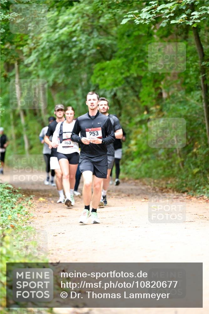 11.10.2026 - Bramfelder Halbmarathon 2026 Dr. Thomas Lammeyer http://msf.ph/oto/10820677 11.10.2026 10:22:45 Laufen 463, 253 meine-sportfotos.de