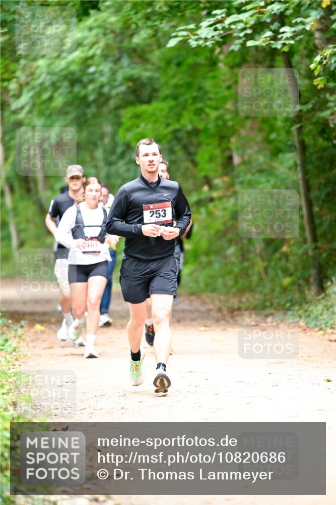 11.10.2026 - Bramfelder Halbmarathon 2026 Dr. Thomas Lammeyer http://msf.ph/oto/10820686 11.10.2026 10:22:46 Laufen 253 meine-sportfotos.de