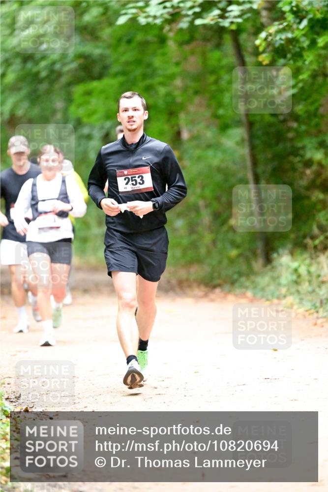 11.10.2026 - Bramfelder Halbmarathon 2026 Dr. Thomas Lammeyer http://msf.ph/oto/10820694 11.10.2026 10:22:47 Laufen 253, 49 meine-sportfotos.de