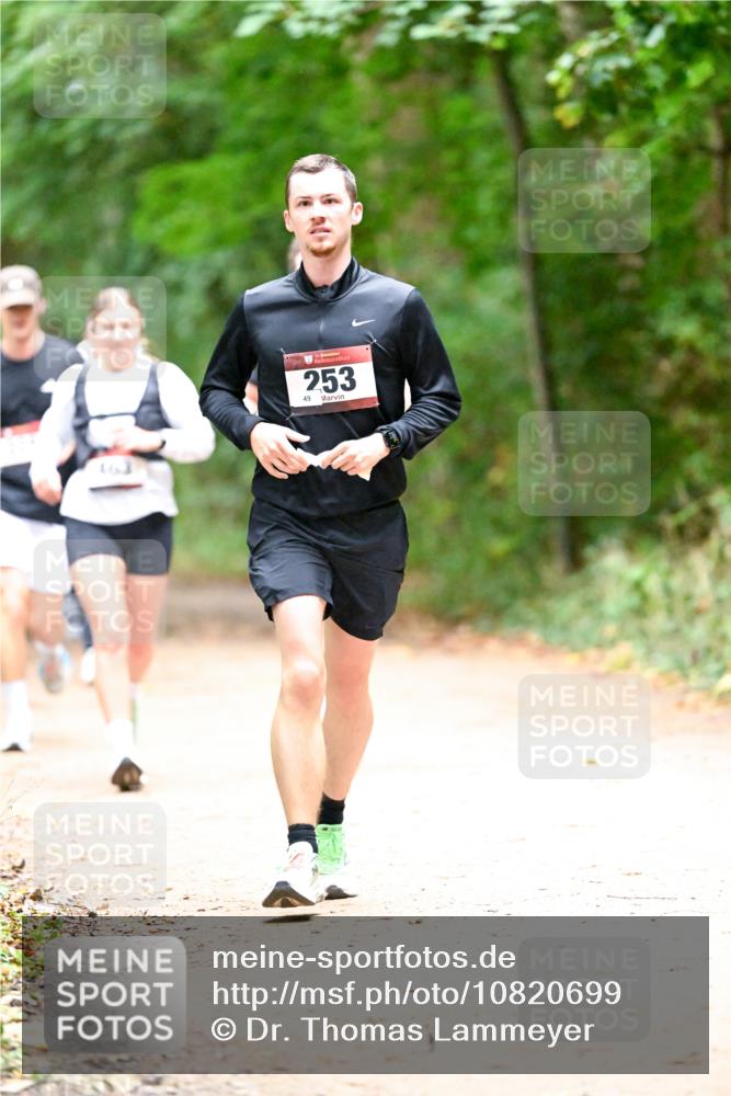 11.10.2026 - Bramfelder Halbmarathon 2026 Dr. Thomas Lammeyer http://msf.ph/oto/10820699 11.10.2026 10:22:48 Laufen 463, 253, 49 meine-sportfotos.de