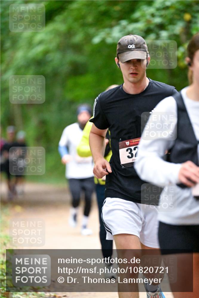 11.10.2026 - Bramfelder Halbmarathon 2026 Dr. Thomas Lammeyer http://msf.ph/oto/10820721 11.10.2026 10:22:52 Laufen 35, 32 meine-sportfotos.de