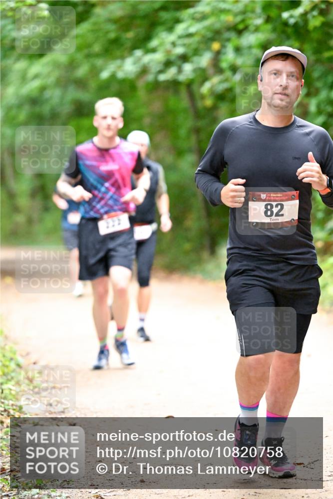 11.10.2026 - Bramfelder Halbmarathon 2026 Dr. Thomas Lammeyer http://msf.ph/oto/10820758 11.10.2026 10:23:03 Laufen 323, 35, 82 meine-sportfotos.de