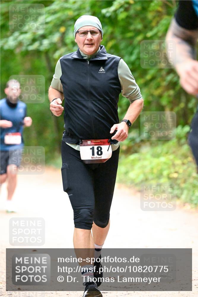 11.10.2026 - Bramfelder Halbmarathon 2026 Dr. Thomas Lammeyer http://msf.ph/oto/10820775 11.10.2026 10:23:06 Laufen 8, 35, 18 meine-sportfotos.de