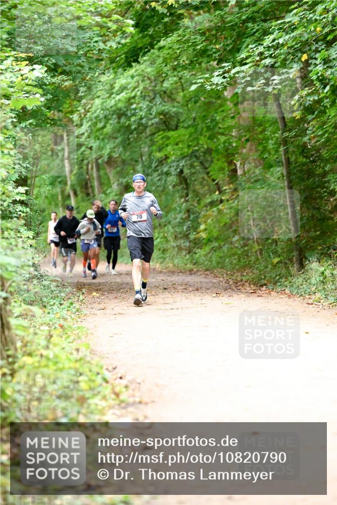 11.10.2026 - Bramfelder Halbmarathon 2026 Dr. Thomas Lammeyer http://msf.ph/oto/10820790 11.10.2026 10:23:10 Laufen 70 meine-sportfotos.de