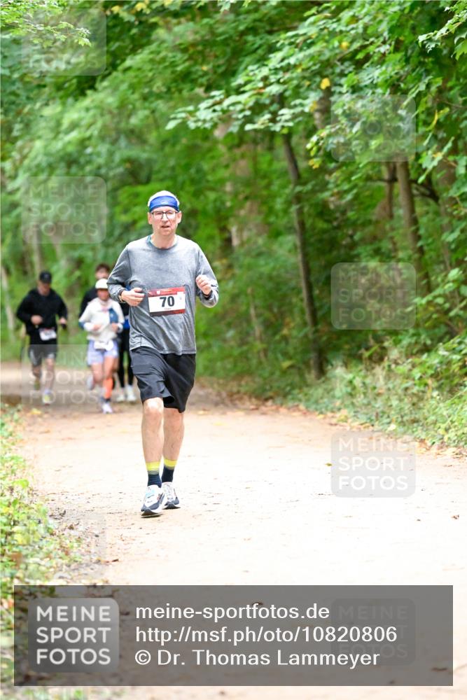 11.10.2026 - Bramfelder Halbmarathon 2026 Dr. Thomas Lammeyer http://msf.ph/oto/10820806 11.10.2026 10:23:14 Laufen 70 meine-sportfotos.de