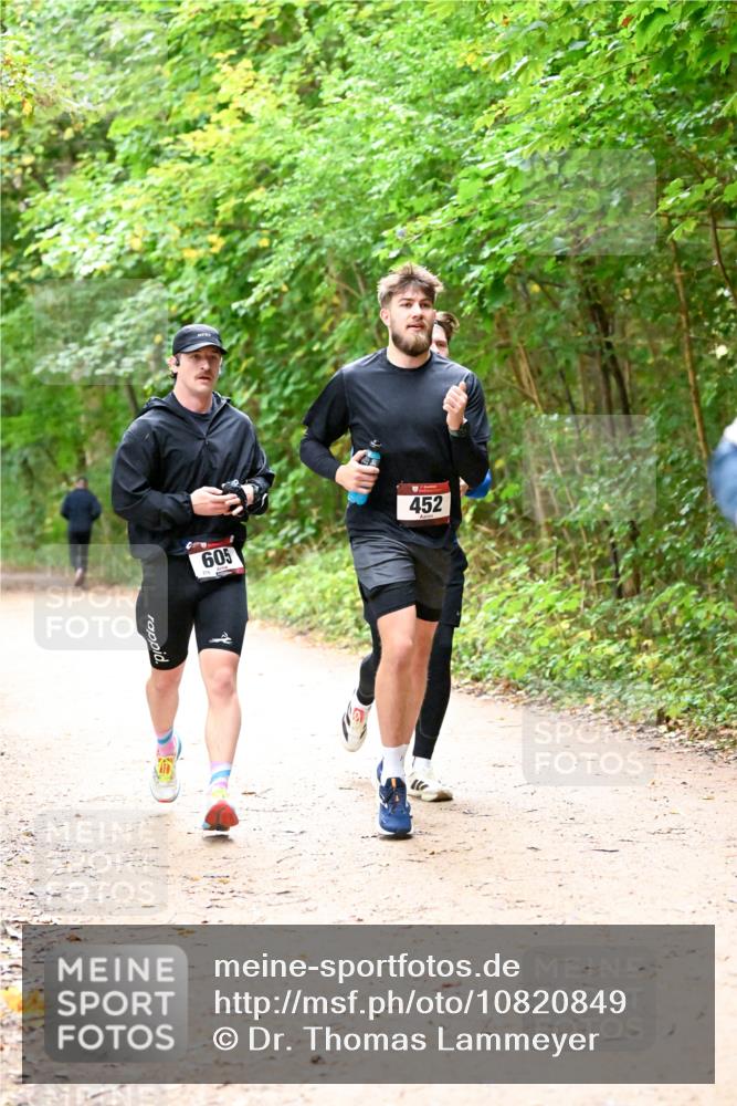 11.10.2026 - Bramfelder Halbmarathon 2026 Dr. Thomas Lammeyer http://msf.ph/oto/10820849 11.10.2026 10:23:24 Laufen 605, 452 meine-sportfotos.de