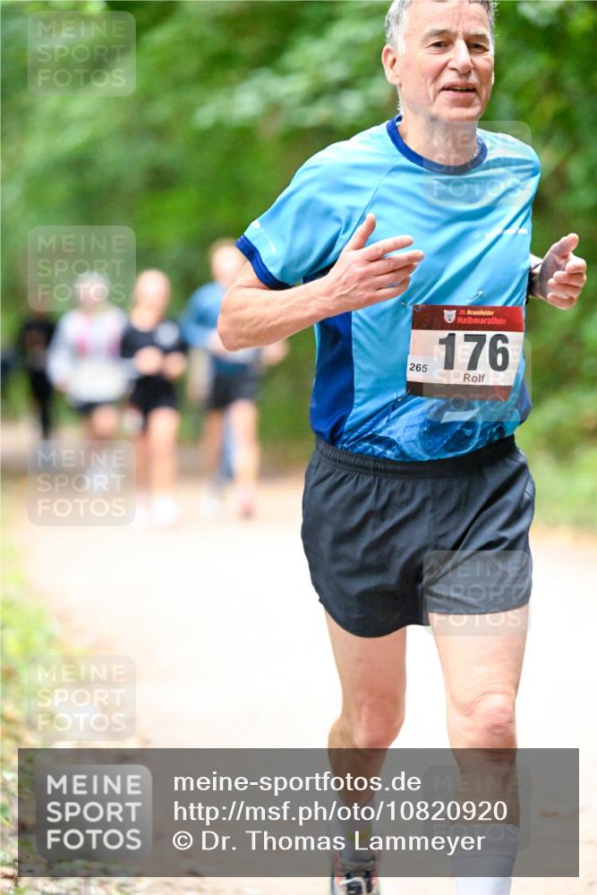 11.10.2026 - Bramfelder Halbmarathon 2026 Dr. Thomas Lammeyer http://msf.ph/oto/10820920 11.10.2026 10:23:41 Laufen 35, 2176 meine-sportfotos.de