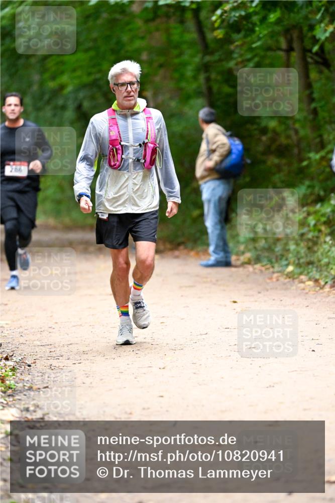 11.10.2026 - Bramfelder Halbmarathon 2026 Dr. Thomas Lammeyer http://msf.ph/oto/10820941 11.10.2026 10:23:46 Laufen 286, 261 meine-sportfotos.de
