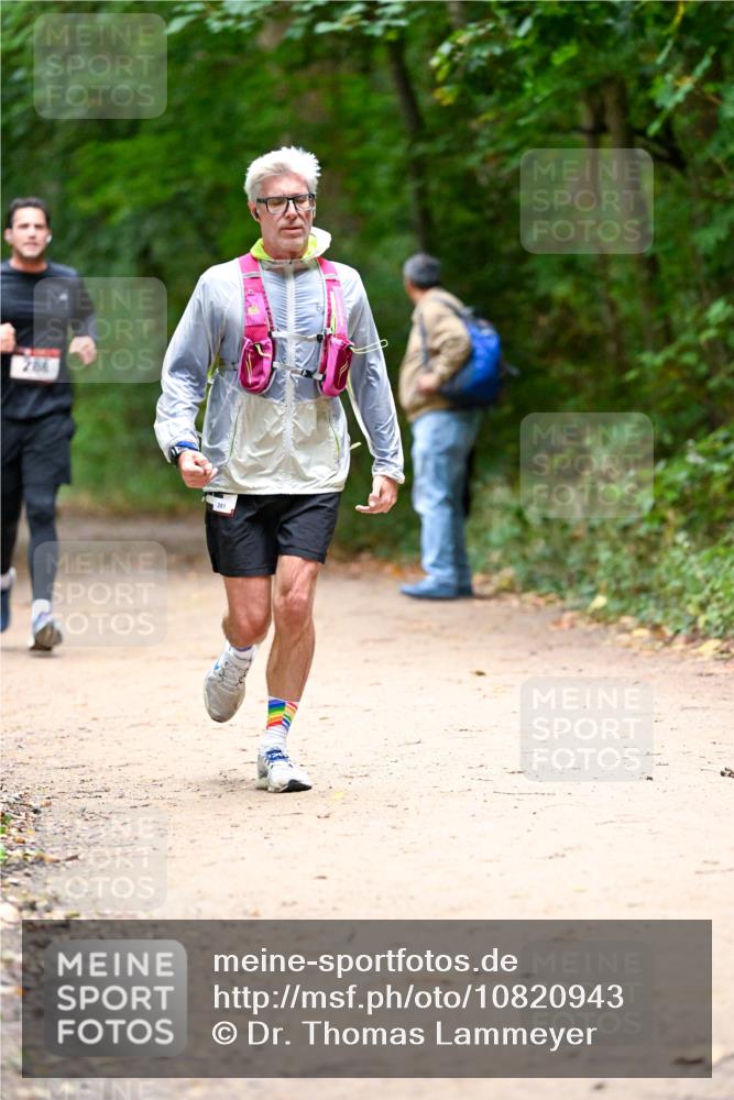11.10.2026 - Bramfelder Halbmarathon 2026 Dr. Thomas Lammeyer http://msf.ph/oto/10820943 11.10.2026 10:23:46 Laufen 286, 261 meine-sportfotos.de