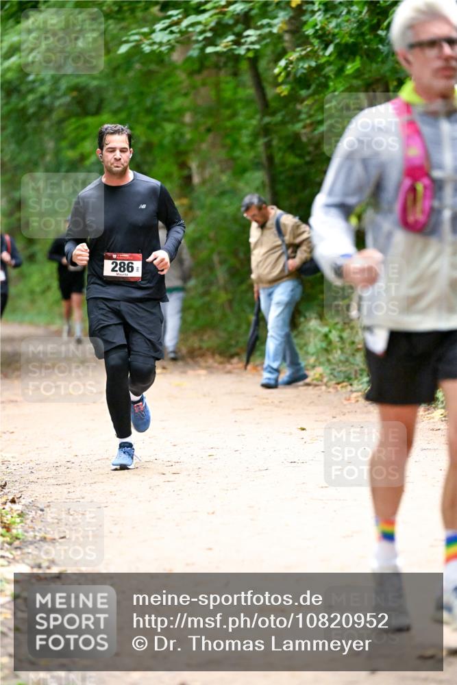 11.10.2026 - Bramfelder Halbmarathon 2026 Dr. Thomas Lammeyer http://msf.ph/oto/10820952 11.10.2026 10:23:48 Laufen 286 meine-sportfotos.de