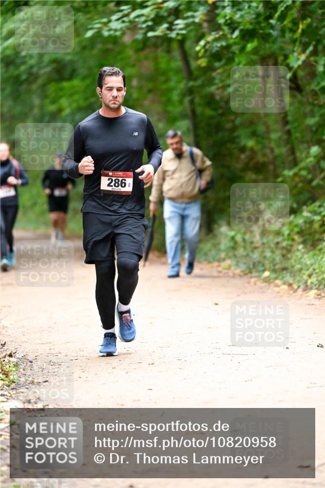 11.10.2026 - Bramfelder Halbmarathon 2026 Dr. Thomas Lammeyer http://msf.ph/oto/10820958 11.10.2026 10:23:49 Laufen 286 meine-sportfotos.de