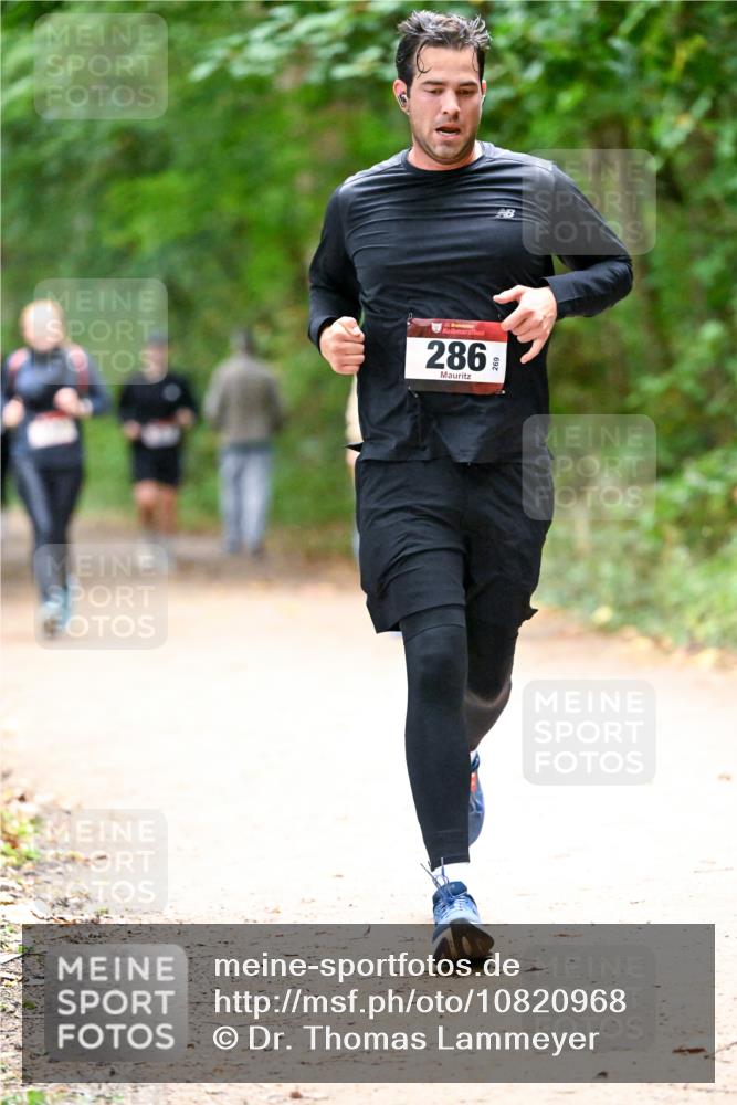 11.10.2026 - Bramfelder Halbmarathon 2026 Dr. Thomas Lammeyer http://msf.ph/oto/10820968 11.10.2026 10:23:50 Laufen 35, 286 meine-sportfotos.de