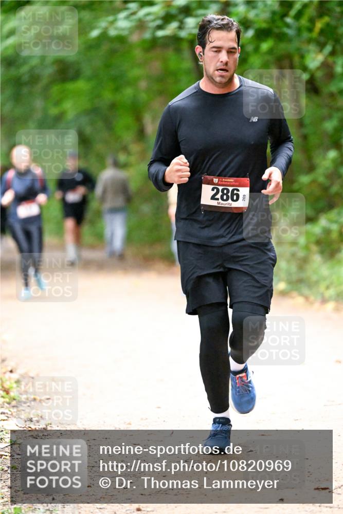 11.10.2026 - Bramfelder Halbmarathon 2026 Dr. Thomas Lammeyer http://msf.ph/oto/10820969 11.10.2026 10:23:50 Laufen 35, 286 meine-sportfotos.de