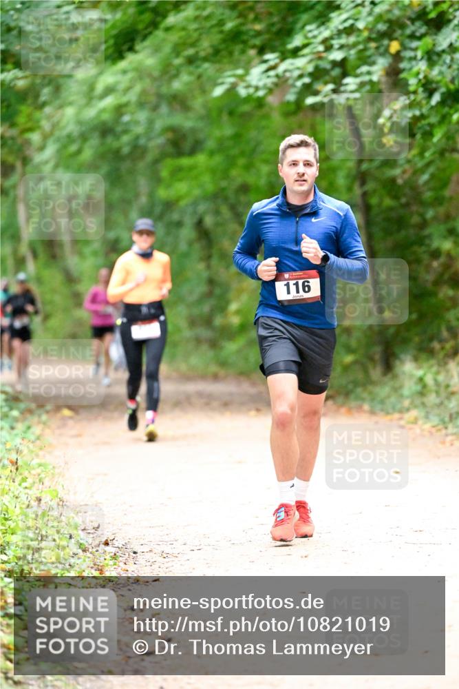11.10.2026 - Bramfelder Halbmarathon 2026 Dr. Thomas Lammeyer http://msf.ph/oto/10821019 11.10.2026 10:24:02 Laufen 116 meine-sportfotos.de