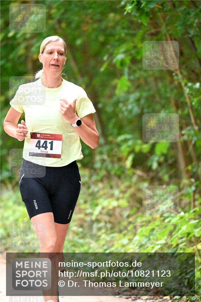 11.10.2026 - Bramfelder Halbmarathon 2026 Dr. Thomas Lammeyer http://msf.ph/oto/10821123 11.10.2026 10:24:23 Laufen 35, 441 meine-sportfotos.de
