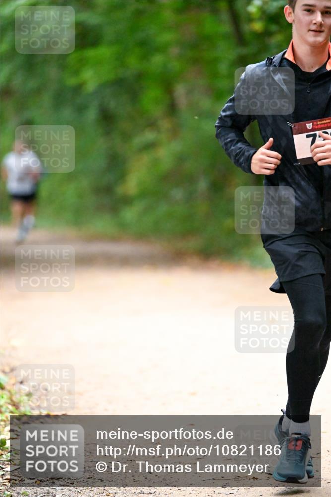 11.10.2026 - Bramfelder Halbmarathon 2026 Dr. Thomas Lammeyer http://msf.ph/oto/10821186 11.10.2026 10:24:50 Laufen 35 meine-sportfotos.de